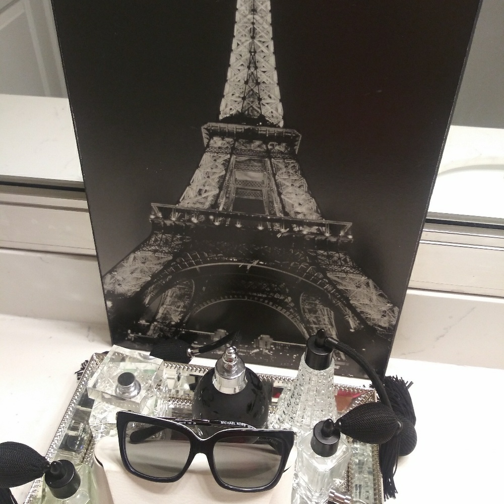 Sunglasses - Picture 2 of 2
